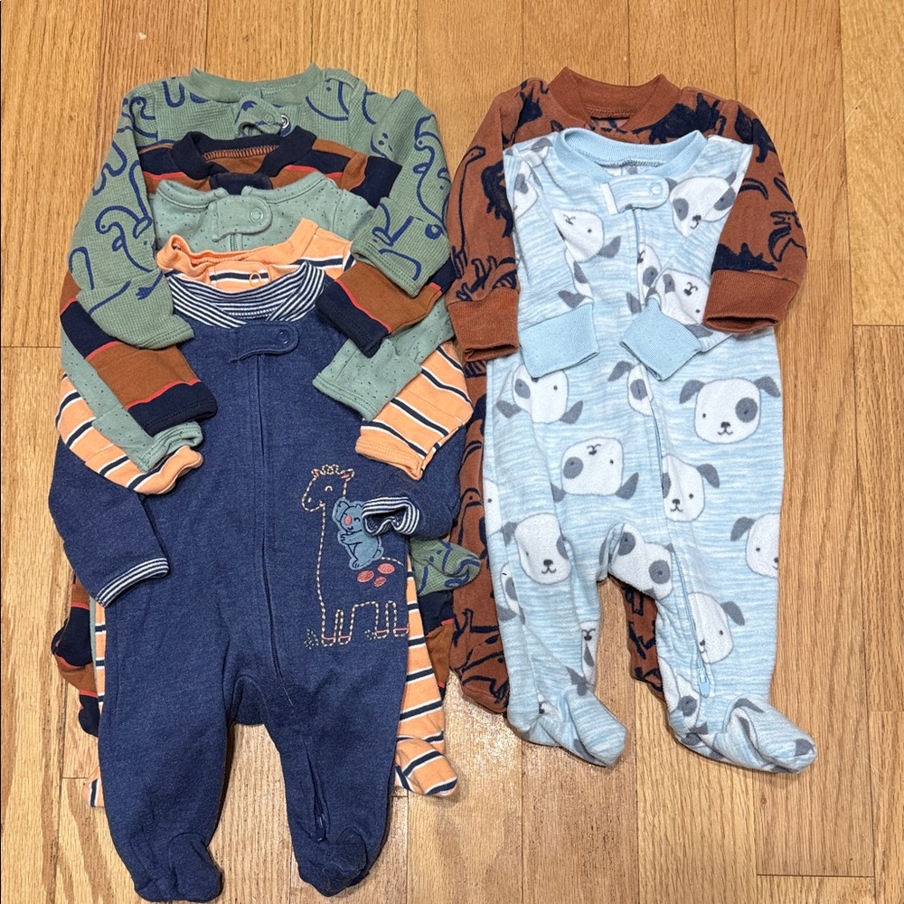 Carter’s footed sleepers - lot of 7